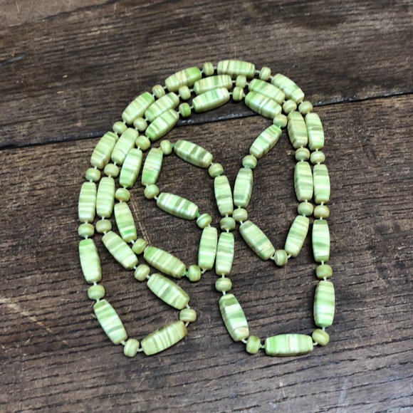 Vintage Necklace Beads Green Boho Hippie - Picture 3 of 4